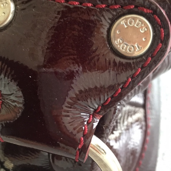 Tod’s Quilted Burgundy Handbag - Picture 6 of 8